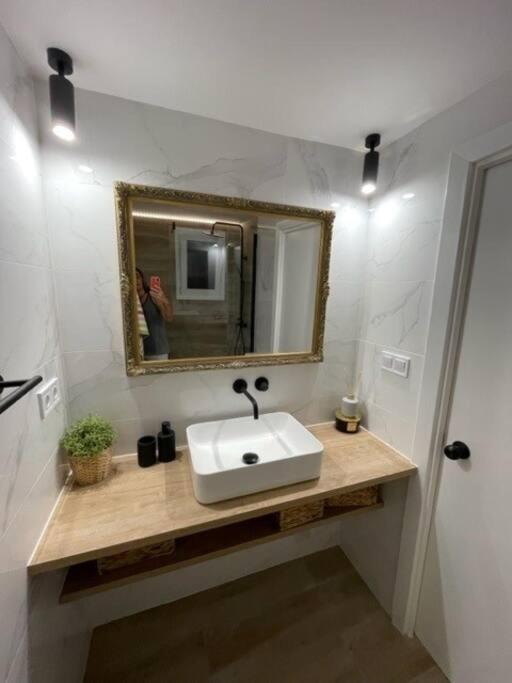 Precioso Apto Miami Primera Linia Playa Cala De Las Sirenas, Con Wifi Y Netflix, Adecuado Para Teletrabajar 迈阿密普拉特亚 外观 照片